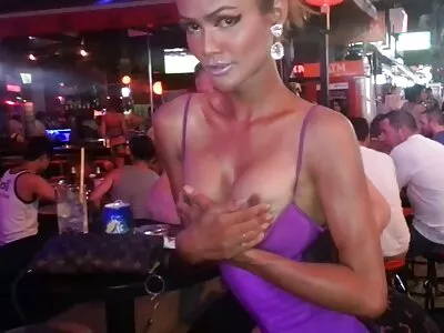 Blonde Dame fickt ihren reife geile deutsche frauen Nachbarn