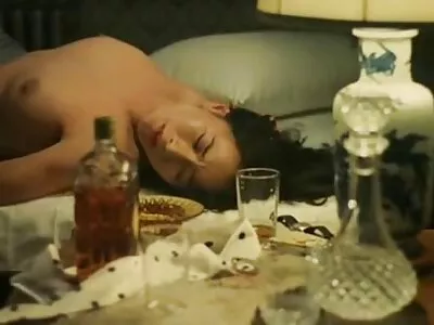 Kiera King stimmt Bruces deutsche reife titten frechen Bedingungen zu