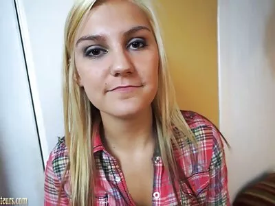 Ava Addams und McKenzie Lee teilen sich einen Schlong reife deutsche sex