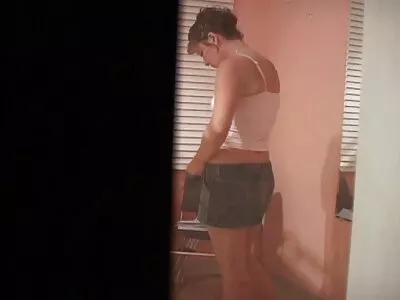 Fitnesstrainer schmiegt sich zwischen überquellende porn reif Titten