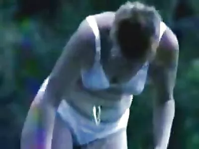 Bell deutsche porno reife Stick klebt zwischen Angelica Sins Teets