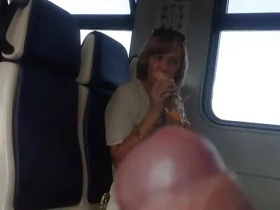 Zwei Mädchen ficken reife german porn einen gutaussehenden Mann
